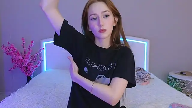 Snapshot of MichaDenver chatting on 10, 10, 2025 MichaDenver online show from 10, 10, 2025