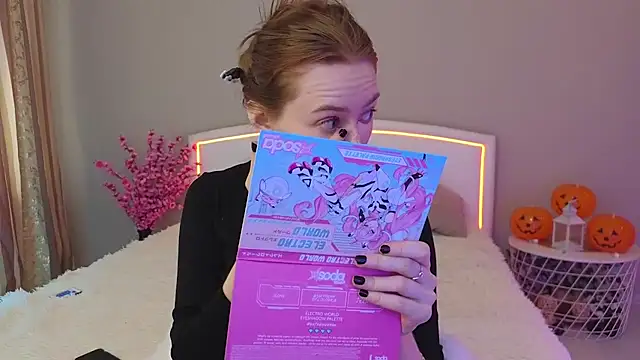 Snapshot of MichaDenver chatting on 24, 10, 2025 MichaDenver online show from 24, 10, 2025