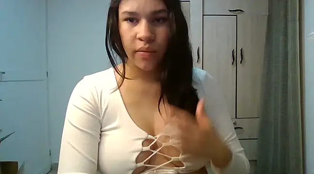 Indirasex 44 online show from 9, 2, 2025