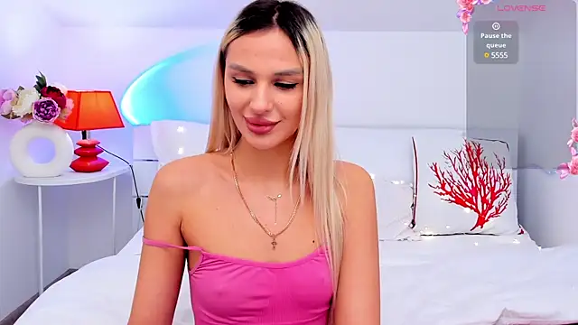 MissLoou online show from 15, 2, 2025