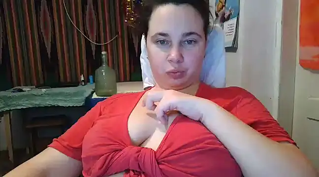 Snapshot of Cora_Maro chatting on 5, 3, 2025 Cora Maro online show from 5, 3, 2025