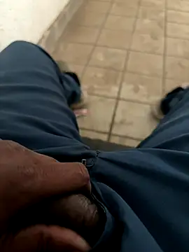 Snapshot of A-mira chatting on 30, 10, 2025 A-mira online show from 30, 10, 2025