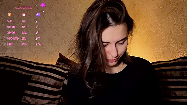 AmiCumOn online show from 9, 11, 2025