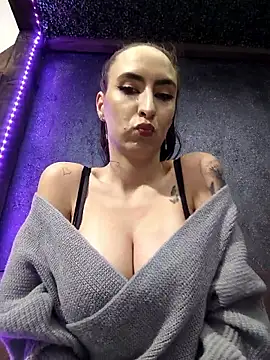 Snapshot of pleasure_of_life chatting on 4, 12, 2025 pleasure of life online show from 4, 12, 2025