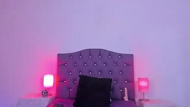 Nyx nayla online show from 1, 2, 2025