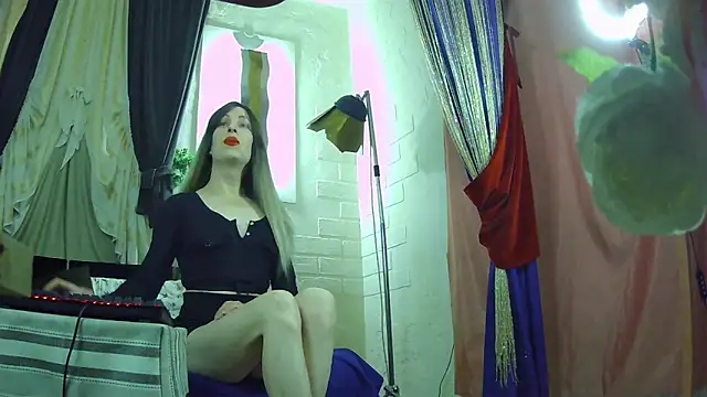 Snapshot of Mary_Loon chatting on 6, 1, 2026 Mary Loon online show from 6, 1, 2026