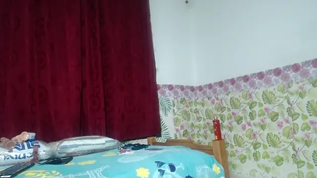 brillanteculo18 online show from 3, 1, 2025