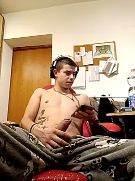 BigDickEnrg7195 online show from 17, 2, 2025