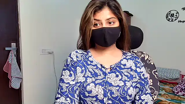 Snapshot of Hoty-Shivangi chatting on 25, 2, 2026 Hoty-Shivangi online show from 25, 2, 2026