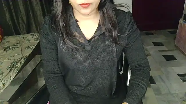 Snapshot of aarushi_sharmaa chatting on 20, 11, 2025 aarushi sharmaa online show from 20, 11, 2025