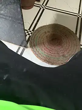 xyztopbeing online show from 1, 1, 2025