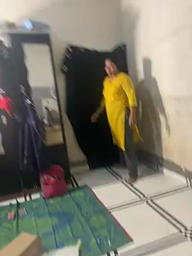 xyztopbeing online show from 8, 1, 2025