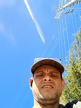 Snapshot of Buffshagswell chatting on 27, 11, 2025 Buffshagswell online show from 27, 11, 2025