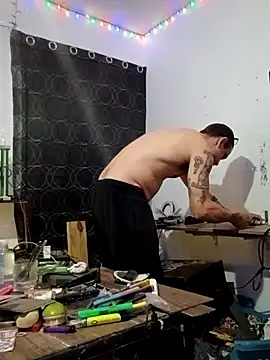 Snapshot of Buffshagswell chatting on 29, 11, 2025 Buffshagswell online show from 29, 11, 2025