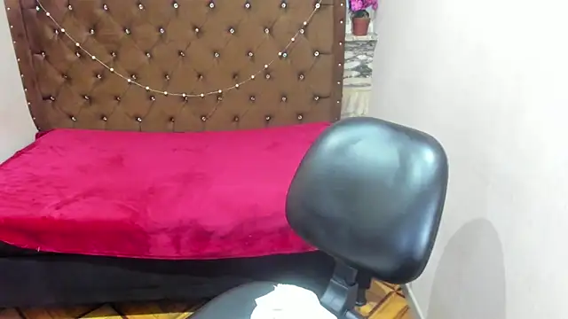 Angelchristix online show from 18, 1, 2025