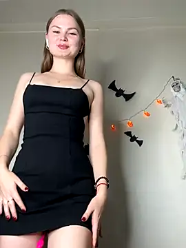 NickiLike online show from 23, 10, 2025