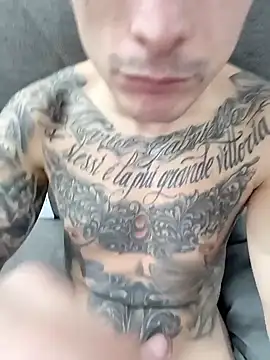 Riki3Cross online show from 4, 2, 2025