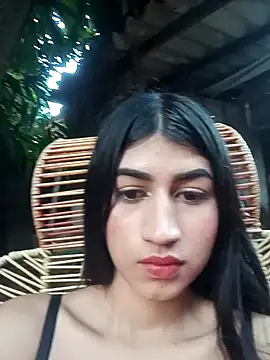 Julix A online show from 19, 1, 2025