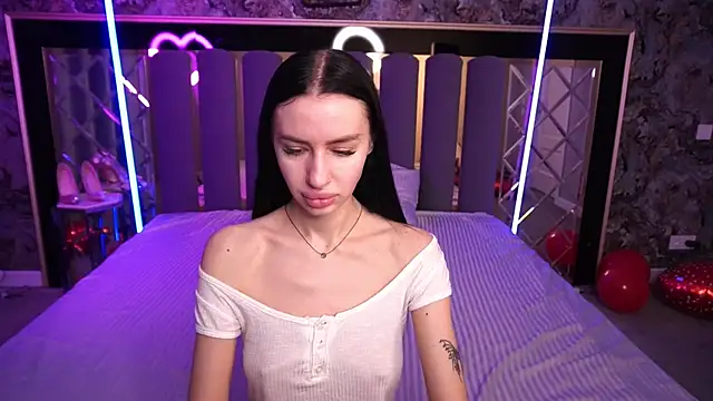 Snapshot of Snow_WhiteeeX chatting on 7, 2, 2026 Snow WhiteeeX online show from 7, 2, 2026