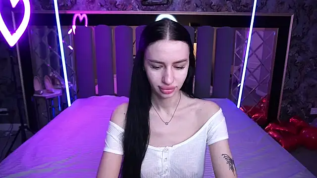 Snapshot of Snow_WhiteeeX chatting on 8, 2, 2026 Snow WhiteeeX online show from 8, 2, 2026