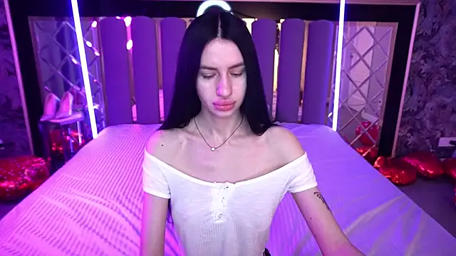 Snapshot of Snow_WhiteeeX chatting on 15, 2, 2026 Snow WhiteeeX online show from 15, 2, 2026