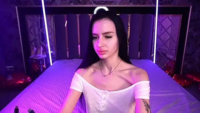 Snapshot of Snow_WhiteeeX chatting on 17, 2, 2026 Snow WhiteeeX online show from 17, 2, 2026