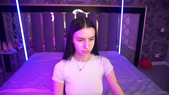 Snapshot of Snow_WhiteeeX chatting on 27, 2, 2026 Snow WhiteeeX online show from 27, 2, 2026