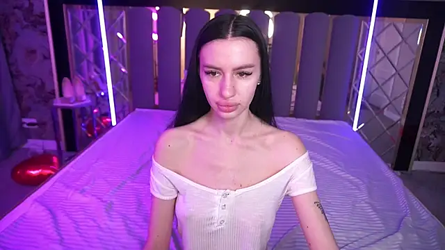 Snapshot of Snow_WhiteeeX chatting on 14, 3, 2026 Snow WhiteeeX online show from 14, 3, 2026