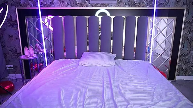 Snapshot of Snow_WhiteeeX chatting on 17, 3, 2026 Snow WhiteeeX online show from 17, 3, 2026