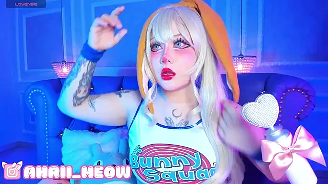 AHRI LEE online show from 19, 1, 2025