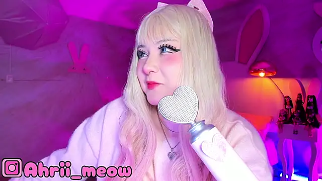 AHRI LEE online show from 17, 9, 2025