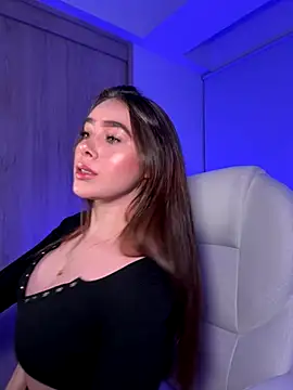 Lanataylor- online show from 3, 10, 2025