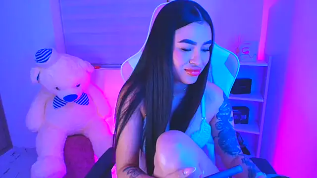 Liujunne2 online show from 25, 1, 2025