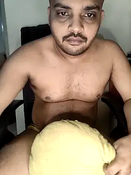 Snapshot of Mr_Handsome_hunk chatting on 27, 10, 2025 Mr Handsome hunk online show from 27, 10, 2025