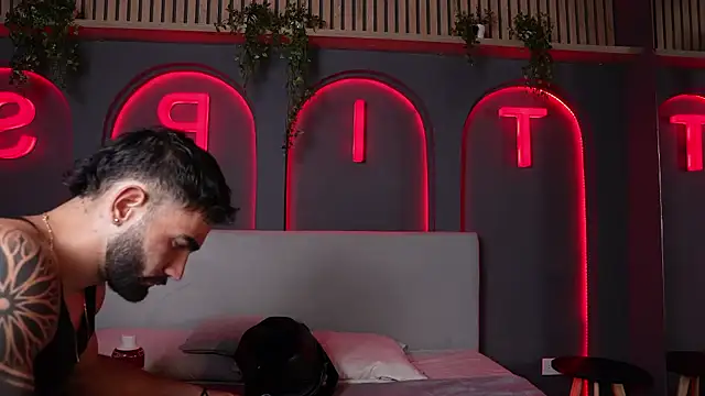 Austin bolt online show from 30, 10, 2025