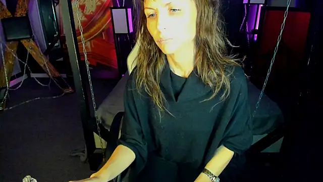 Elizabe th online show from 19, 1, 2025