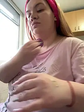 Snapshot of MelanieBrownn chatting on 13, 2, 2025 MelanieBrownn online show from 13, 2, 2025