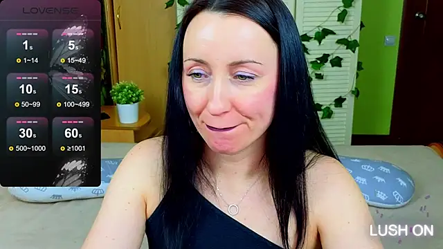 Roxyy Star online show from 8, 12, 2024