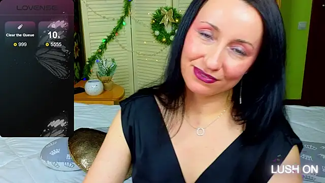 Roxyy Star online show from 12, 12, 2024