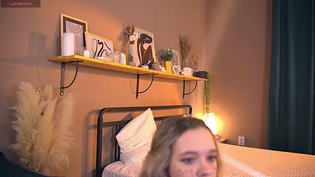 Snapshot of _AlinaBailey chatting on 23, 1, 2025 AlinaBailey online show from 23, 1, 2025
