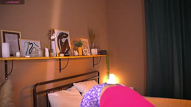 Snapshot of _AlinaBailey chatting on 25, 1, 2025 AlinaBailey online show from 25, 1, 2025