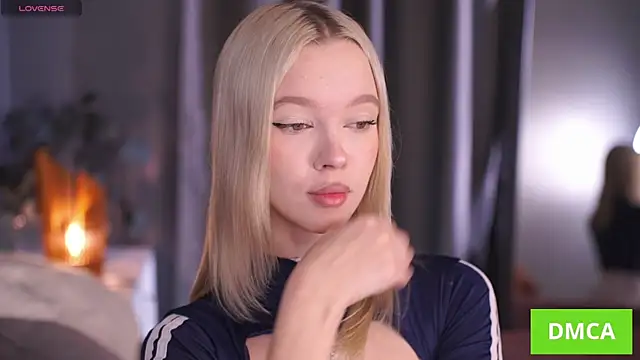 Snapshot of _AlinaBailey chatting on 14, 11, 2025 AlinaBailey online show from 14, 11, 2025