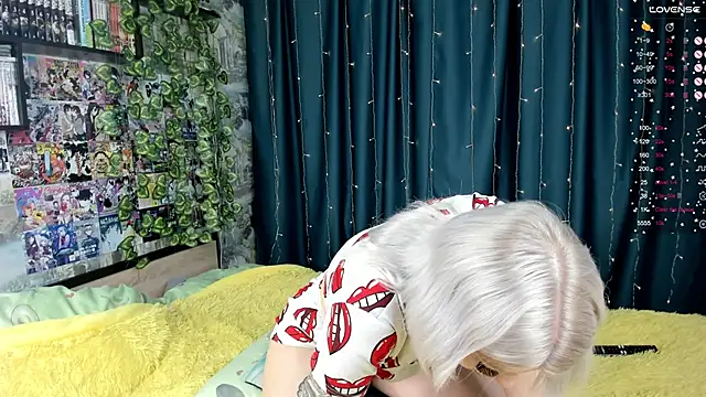 NikaRosesXXX online show from 5, 10, 2025