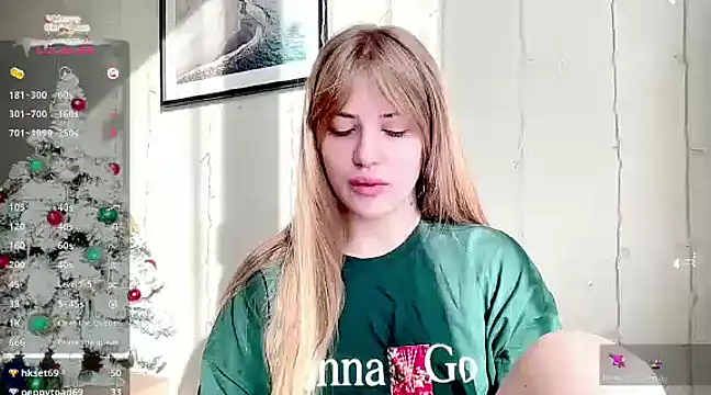 Snapshot of PureAlisMiracle chatting on 24, 12, 2024 PureAlisMiracle online show from 24, 12, 2024