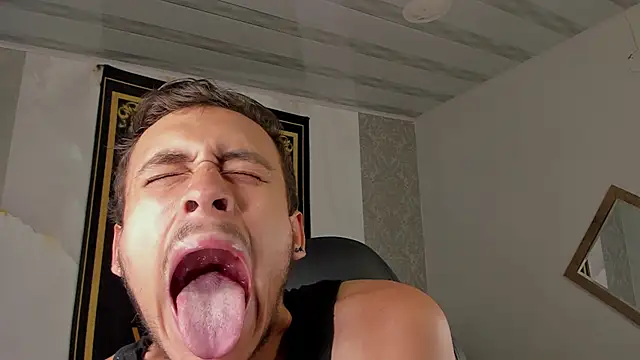 Desmon Clark online show from 31, 1, 2025