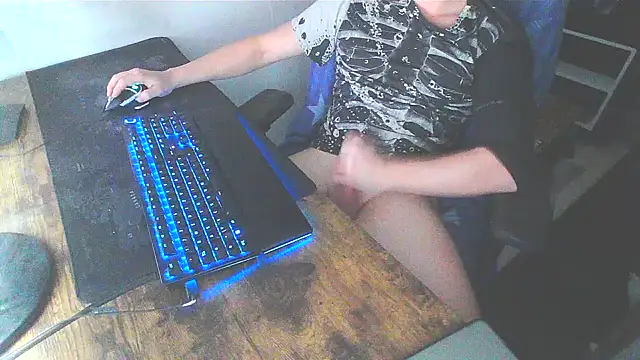 Snapshot of WouldLovetoFuckYou666 chatting on 8, 12, 2024 WouldLovetoFuckYou666 online show from 8, 12, 2024