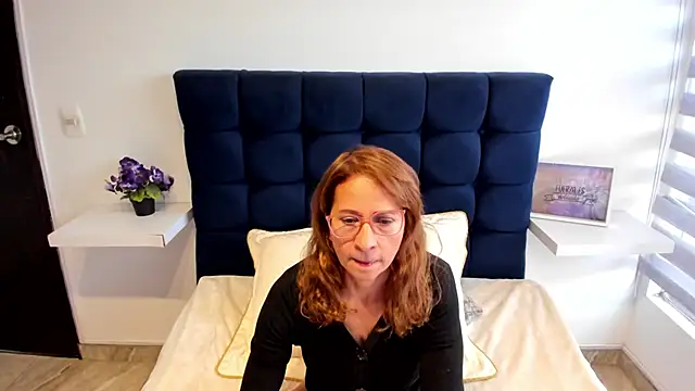 MARGOT WHISPER online show from 15, 1, 2025