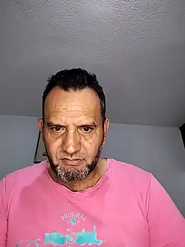 Snapshot of RogueTraveler chatting on 3, 10, 2025 RogueTraveler online show from 3, 10, 2025