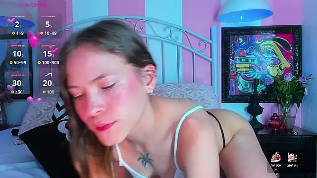 Snapshot of Liah_Grey8 chatting on 13, 2, 2025 Liah Grey8 online show from 13, 2, 2025