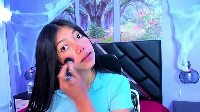 Snapshot of KimberlyVillaLobos chatting on 23, 10, 2025 KimberlyVillaLobos online show from 23, 10, 2025